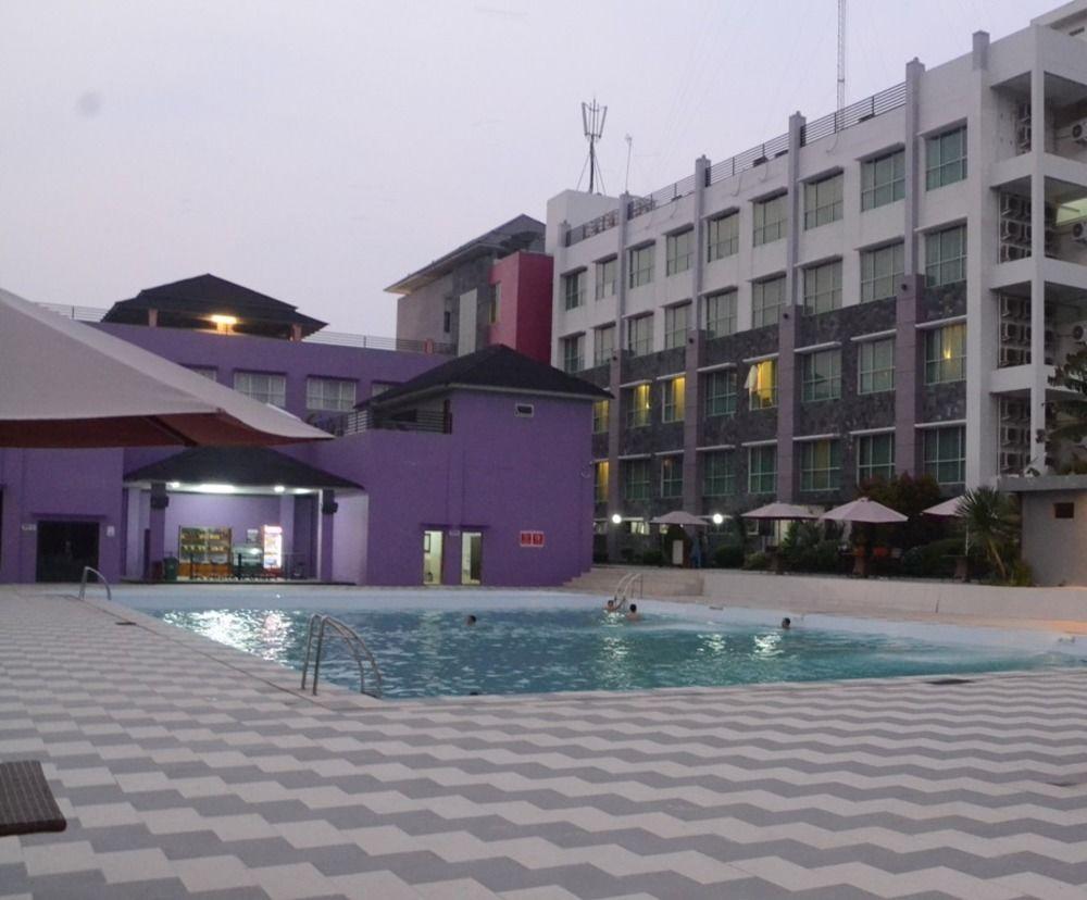 โรงแรมแอสตัน ตันจุง ซิตี้ Tanjung  ภายนอก รูปภาพ